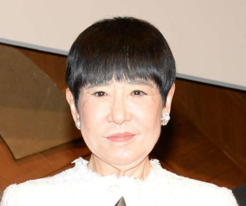 【芸能】ヘビースモーカーだった和田アキ子「60本とか70本」　世界的アーティストとの共演で禁煙決意
